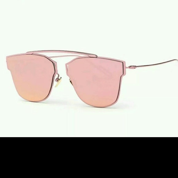 Accessories - Sunglasses