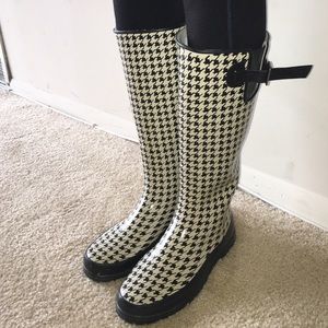 Sperry rain boots