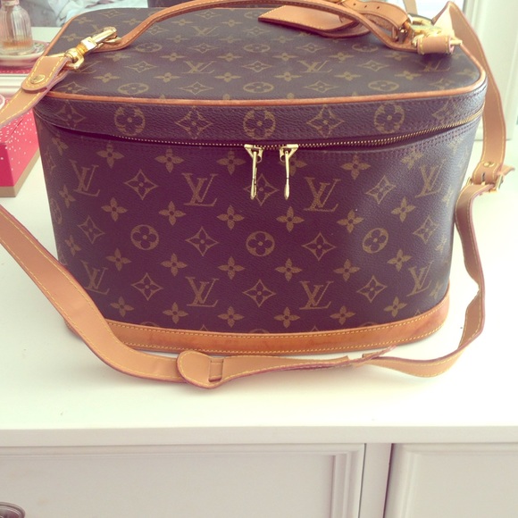 Authentic Louis Vuitton train case