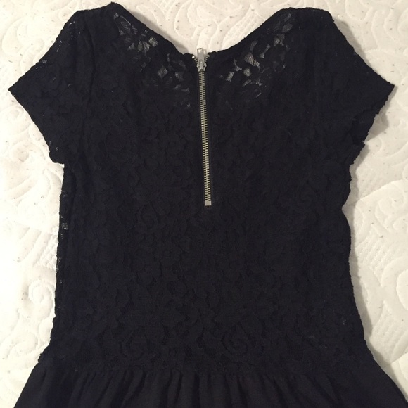 Dress - Picture 4 of 4