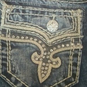 TRADING!!! *ROCK REVIVAL* Straight leg size 26