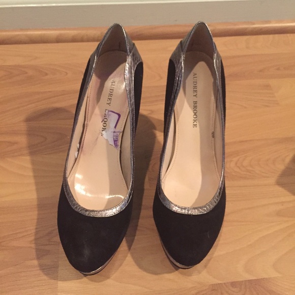 Audrey Brook Black Suede Pumps - 8.5