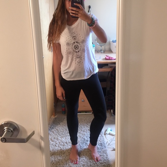 Cute Pacsun tee