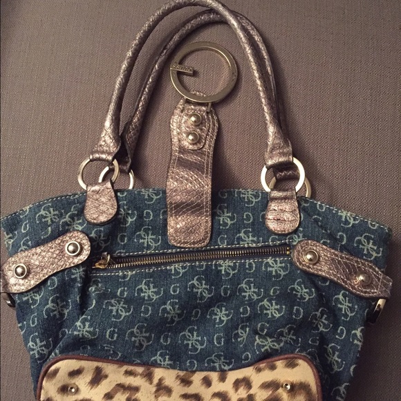 Guess Purse - Picture 2 of 2