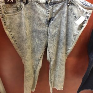 Ava and Viv size 24 skinny jeans