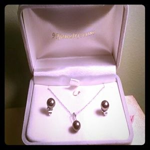 * New * Black Pearl Set