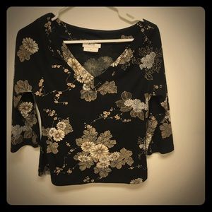 Blouse with flowers