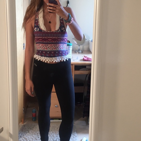 Patterned tank