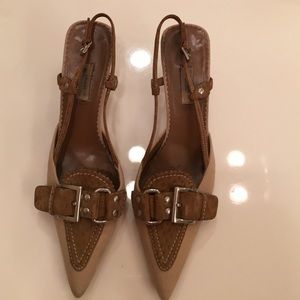 Pravda Tan Canvas Suede Detail Kitten Heels.