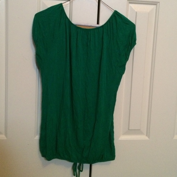 Greens short sleeve button up top - Picture 2 of 2