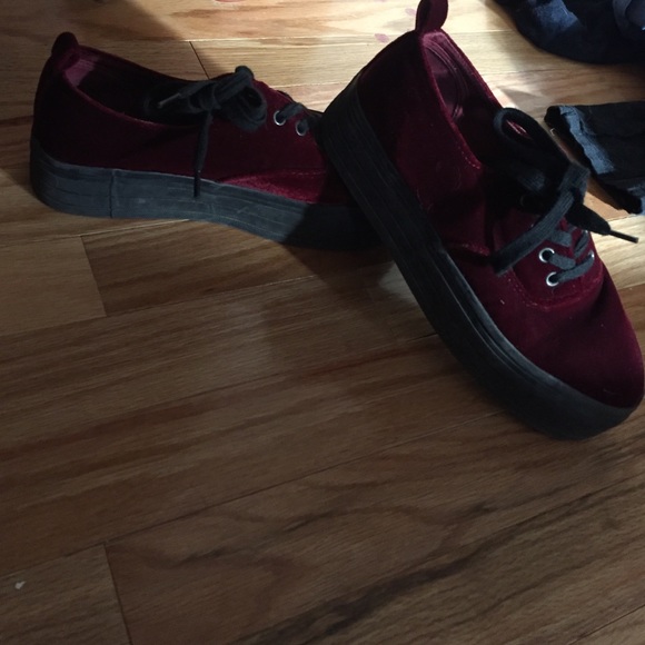 Red velvet creepers