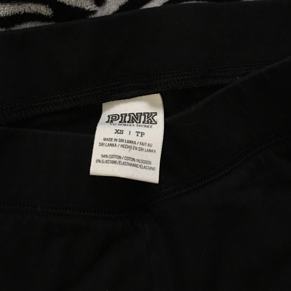 Size XS  black Victoria Secret PINK leggings - Picture 2 of 2