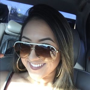 Meet your Posher, Ani