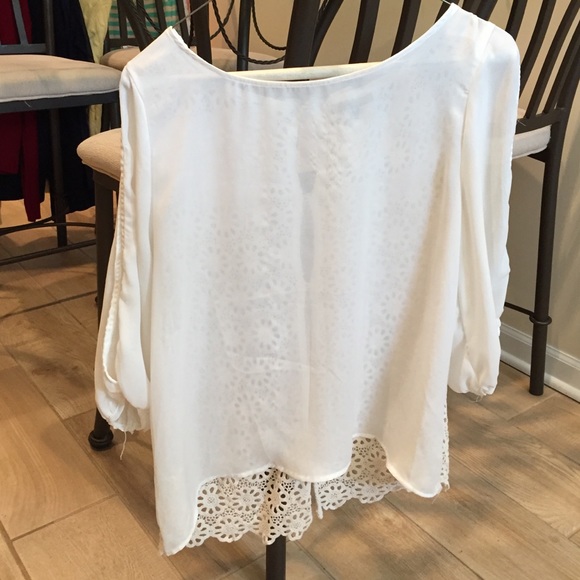 Eilat back, cream blouse with buttons
