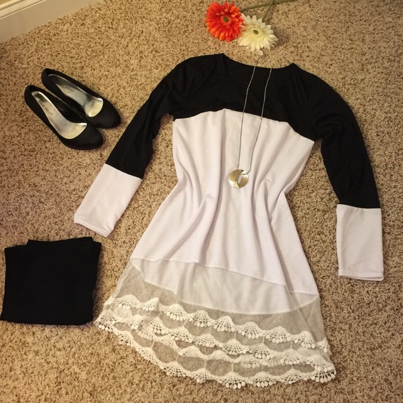 Dresses & Skirts - 🎉HP 3/21🎉Color Block Hi Lo Lace Tunic Dress