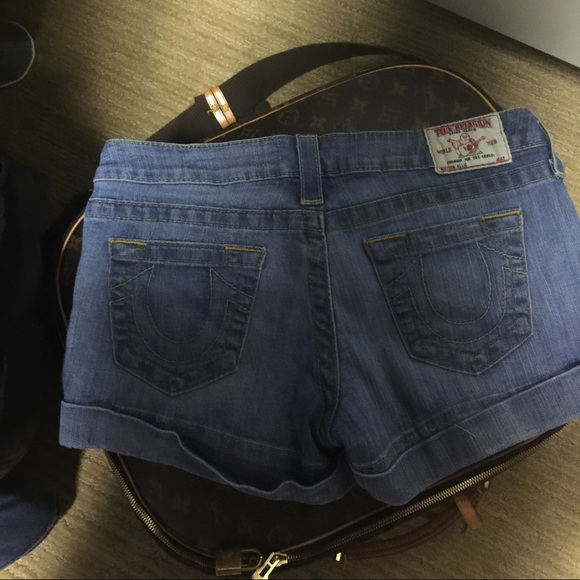 True religion shorts💫💫