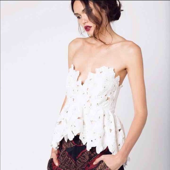 ISO STONE COLD FOX TOP