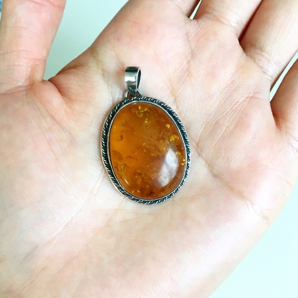 πHPπVintage sterling silver amber pendent - Picture 3 of 4