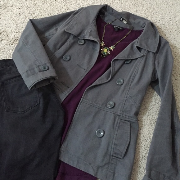 H&M Jackets & Blazers - H&M lightweight canvas jacket.