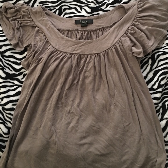 Flowy light brown blouse - Picture 1 of 2