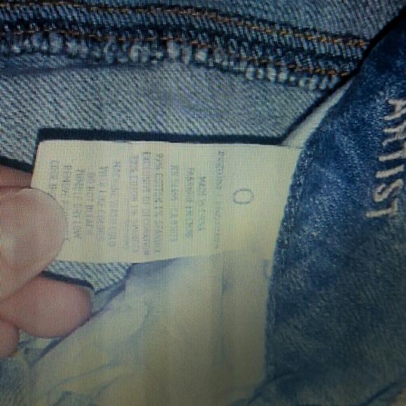 Capris - Picture 2 of 3