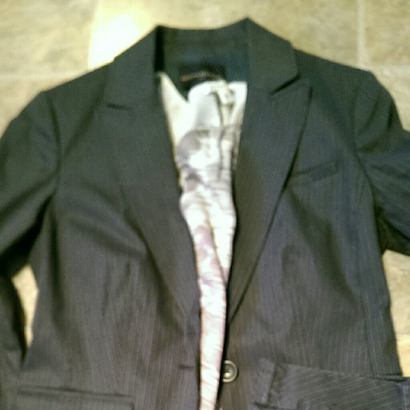 Banana Republic pinstripe blazer - Picture 2 of 4