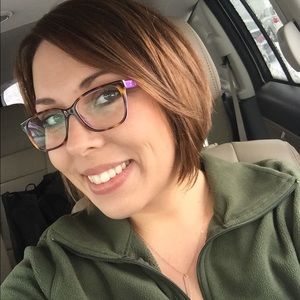 Meet your Posher, Melissa