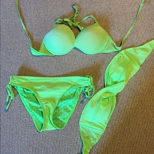 Hot!  Oakley 3 piece bikini set