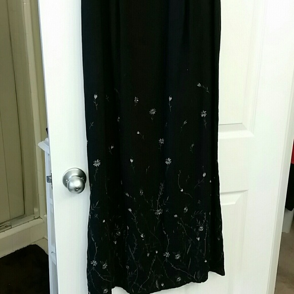 Dress - Picture 2 of 4
