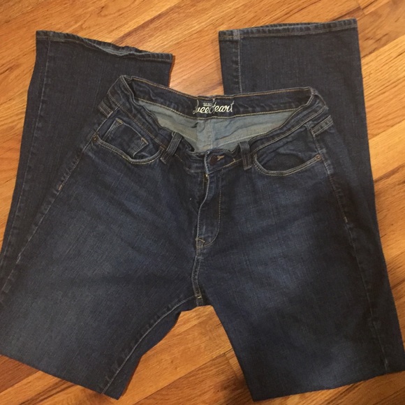 Old Navy Sweetheart boot cut jeans size 10