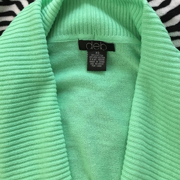 XS Mint colored sweater - Picture 2 of 2