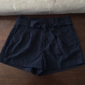 American Eagle Navy short size 10 EUC