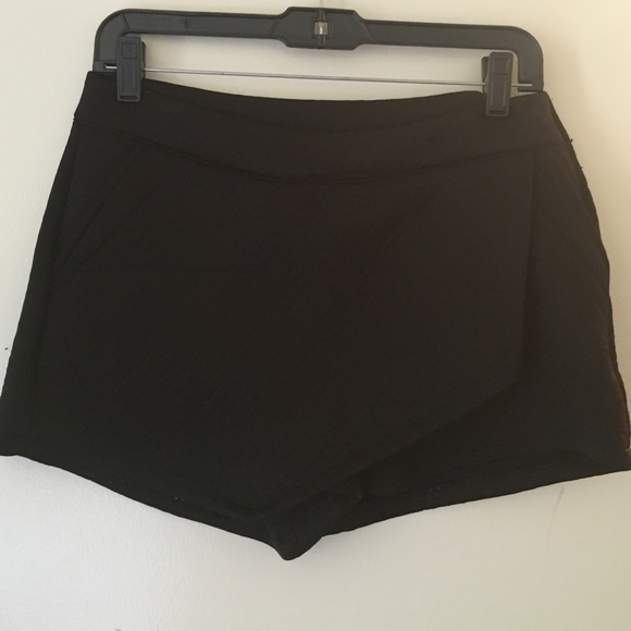 Skort