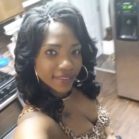 Meet your Posher, Shay