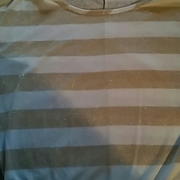 Shirt - Picture 2 of 3