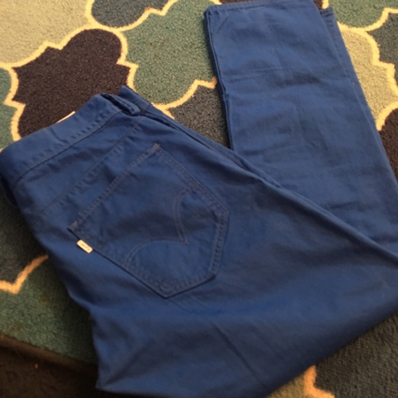 Men's NWOT Levis - Picture 2 of 3