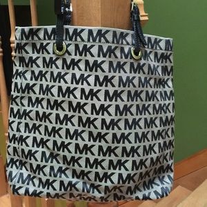 Michael Kors tote