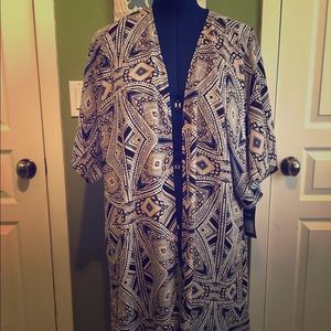 Geometric print kimono