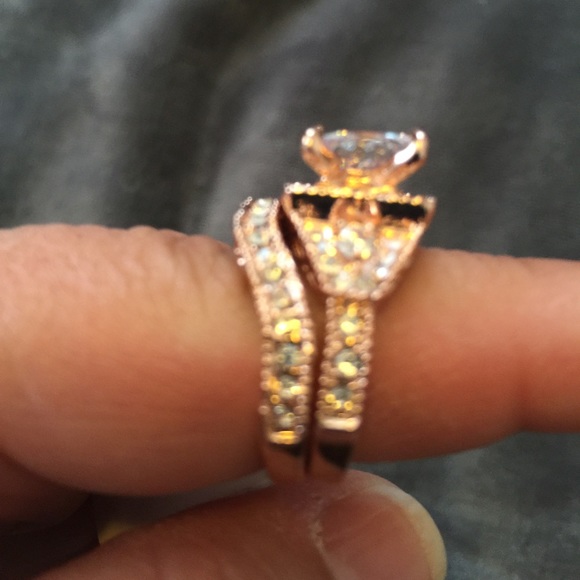 Rose gold cz wedding set - Picture 2 of 4