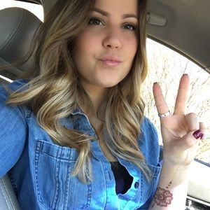 Meet your Posher, Rebecca