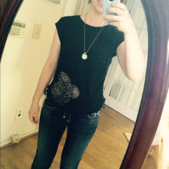 🌷sale🌷 THE NORTH FACE 100% cotton black Tee - Picture 2 of 4