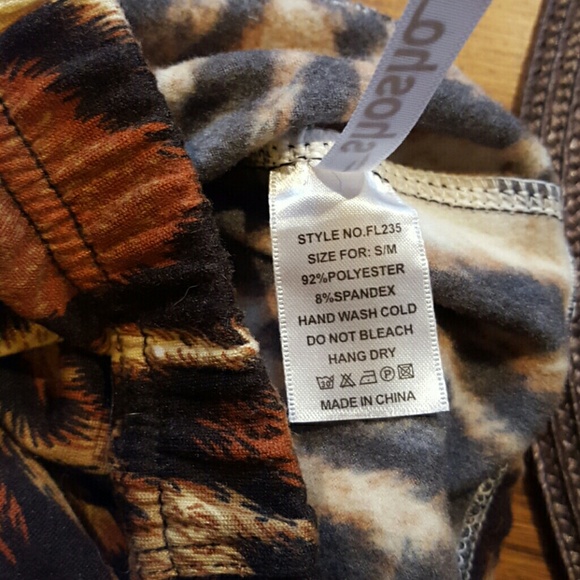 Leopard print leggings, soft, soft, soft! - Picture 4 of 4