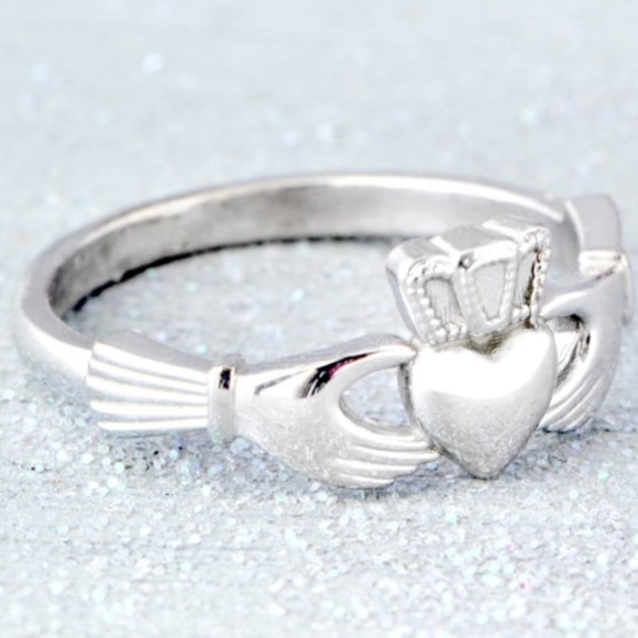 Sterling Silver Irish Claddagh Ring