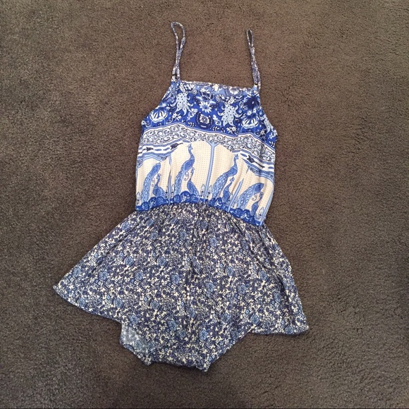 Spell blue and white patterned romper!!