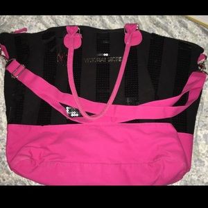 VS Tote