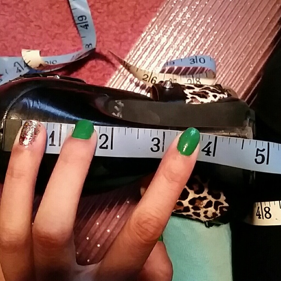 Michael kors spiked leopard heels - Picture 4 of 4