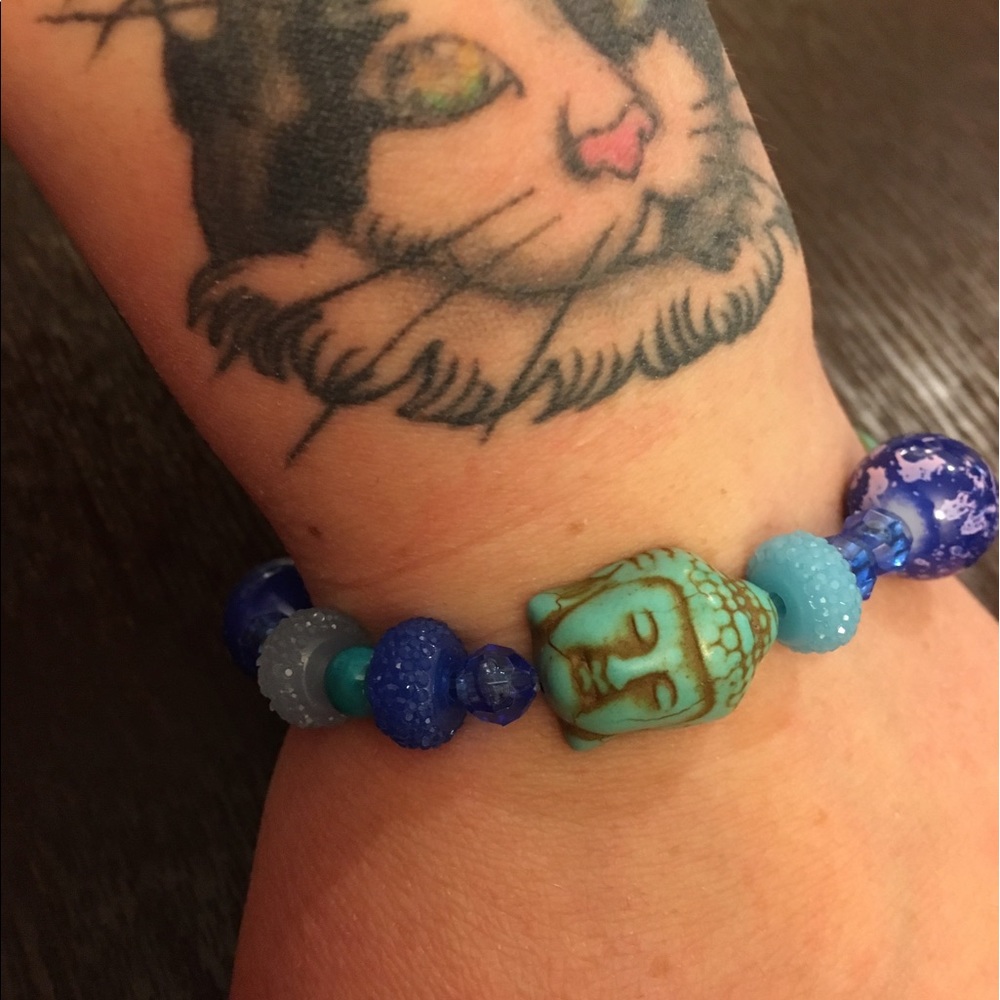 Brilliantly blue Buddha head bracelet!