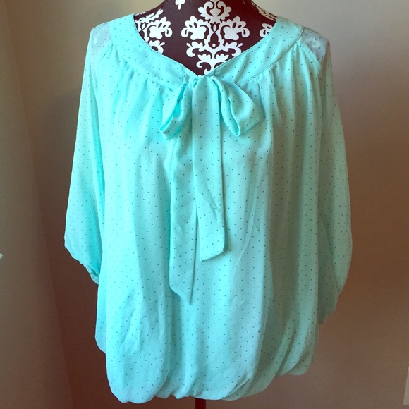 Dress Barn Tops - Great blouse for Spring
