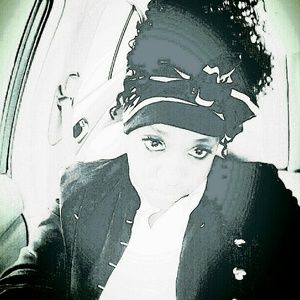 Meet your Posher, Kimaly