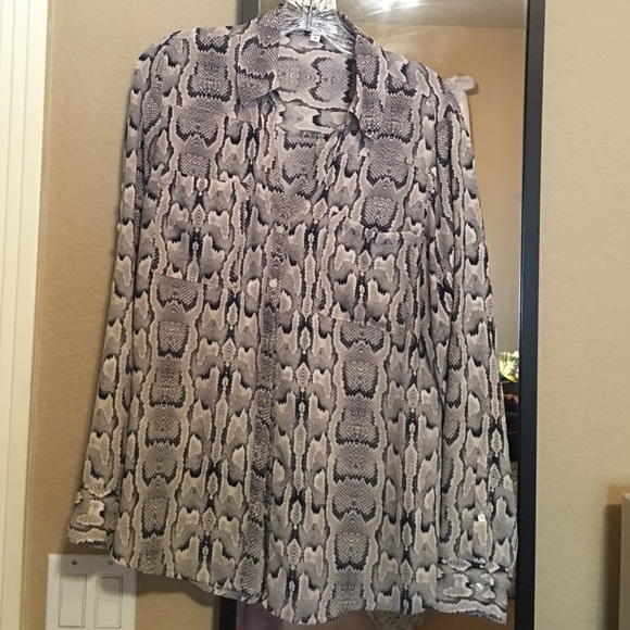 Express snake skin button down